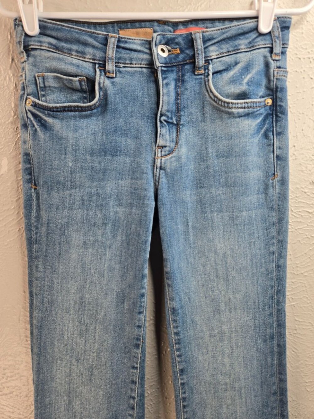 Pilcro Slim Boyfriend Jeans 29 Mid Rise Light Blue Wash Stretch Denim Minimalist - Picture 4 of 9
